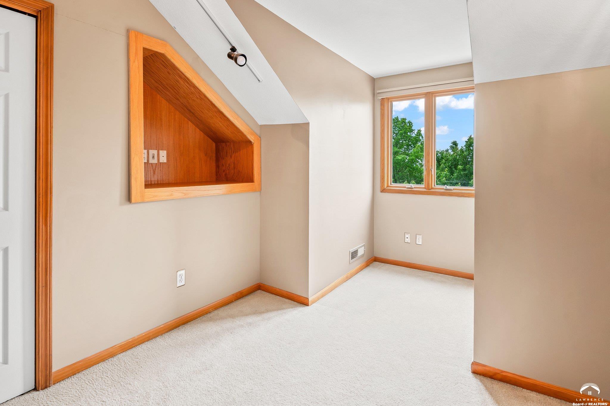 5204 Foxchase Drive Lawrence, KS 66049 - Photo 45 of 61
