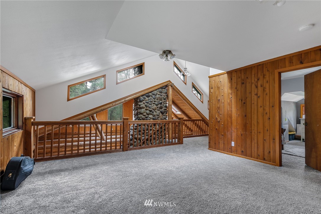 27253 Webster Road East Graham, WA 98338 - Photo 25 of 32 a view of entryway