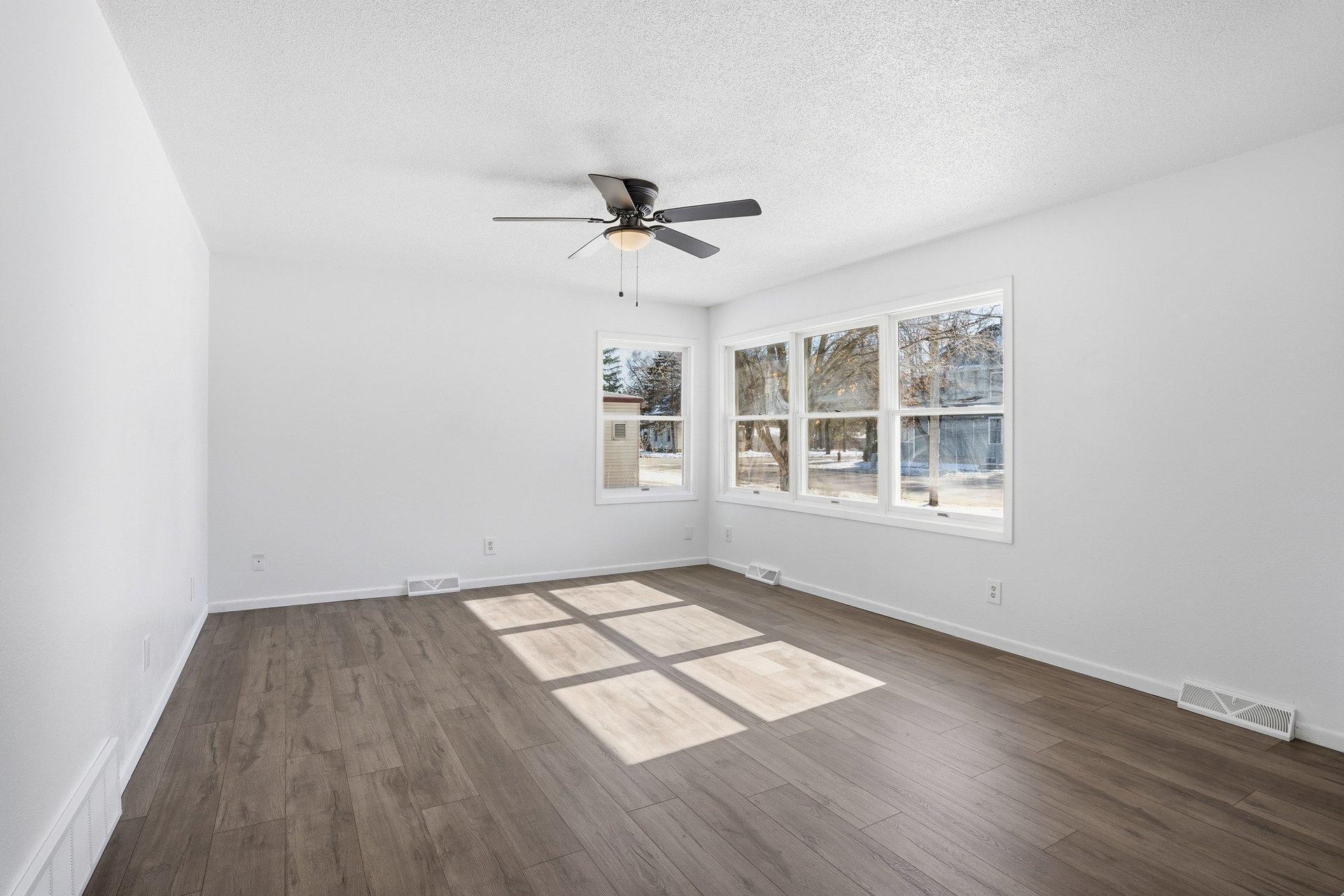 16 14th Street Northwest Faribault, MN 55021 - Photo 5 of 44