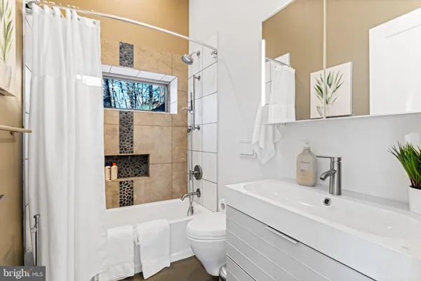 $1,900,000 | 1840 Shore Drive, Annapolis, MD 21401