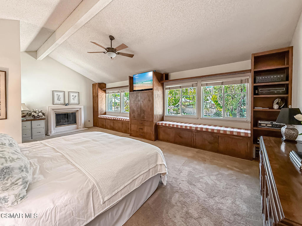 3029 Bianca Circle Simi Valley, CA 93063 - Photo 44 of 72