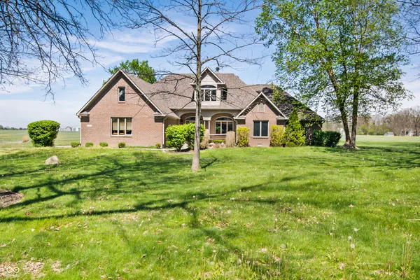 $449,900 | 5577 North Beech Tree Drive, Greenfield, IN 46140