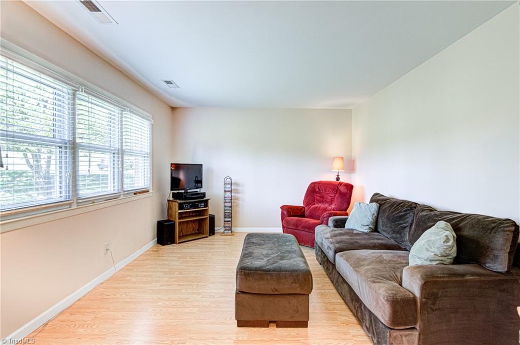 6910 Turnpike Road Archdale, NC 27263 - Photo 5 of 34 Gallery Image 5
