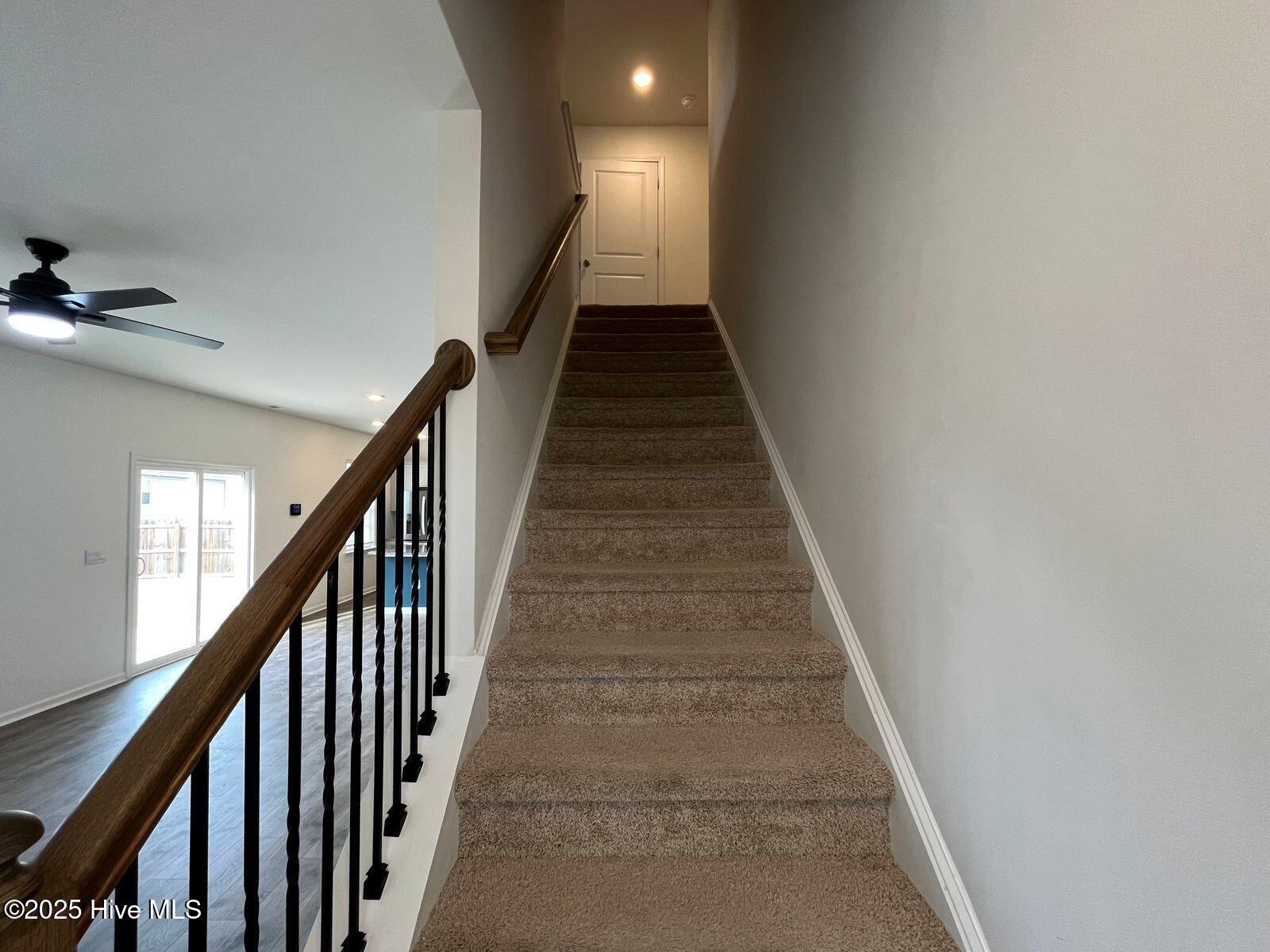 275 Roberts Place Carthage, NC 28327 - Photo 20 of 43 275 stairs