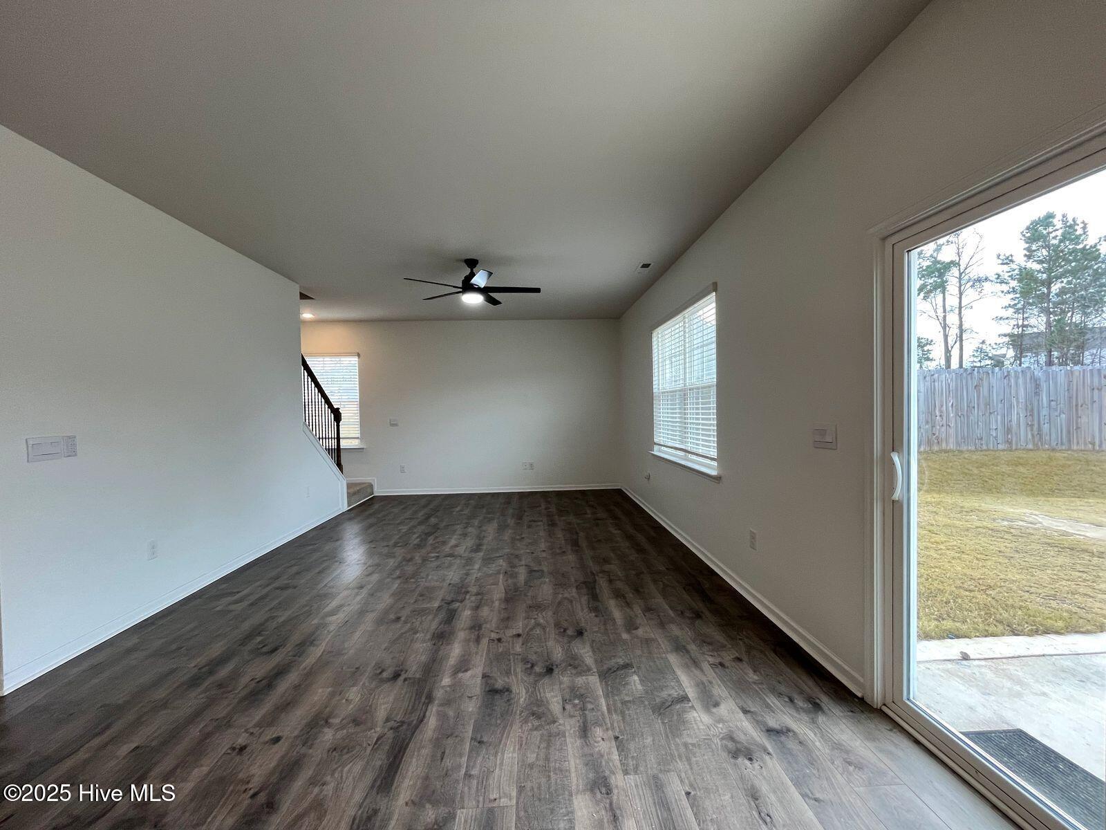 275 Roberts Place Carthage, NC 28327 - Photo 3 of 43 275 living 6