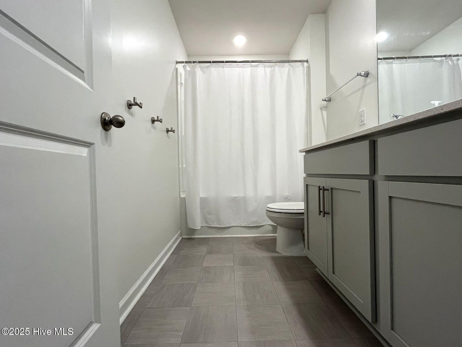 275 Roberts Place Carthage, NC 28327 - Photo 33 of 43 275 g bath 2