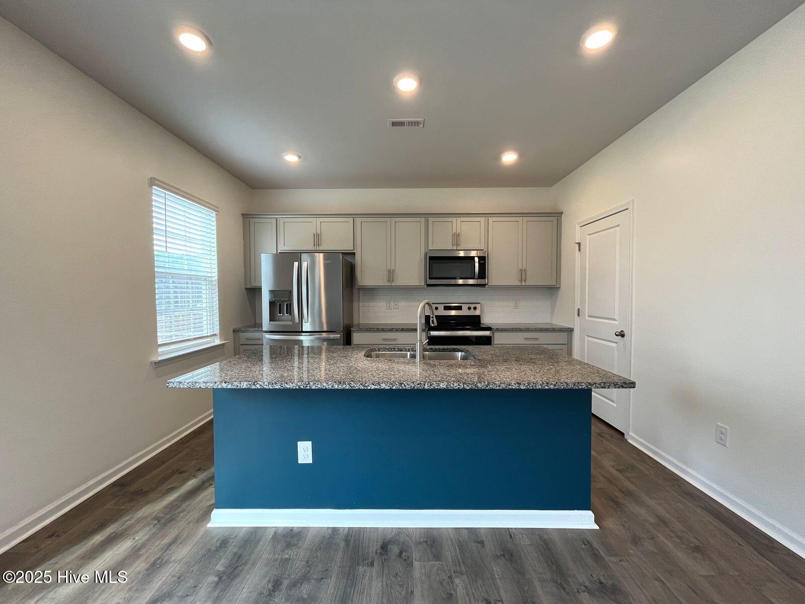 275 Roberts Place Carthage, NC 28327 - Photo 10 of 43 275 kicthen 2