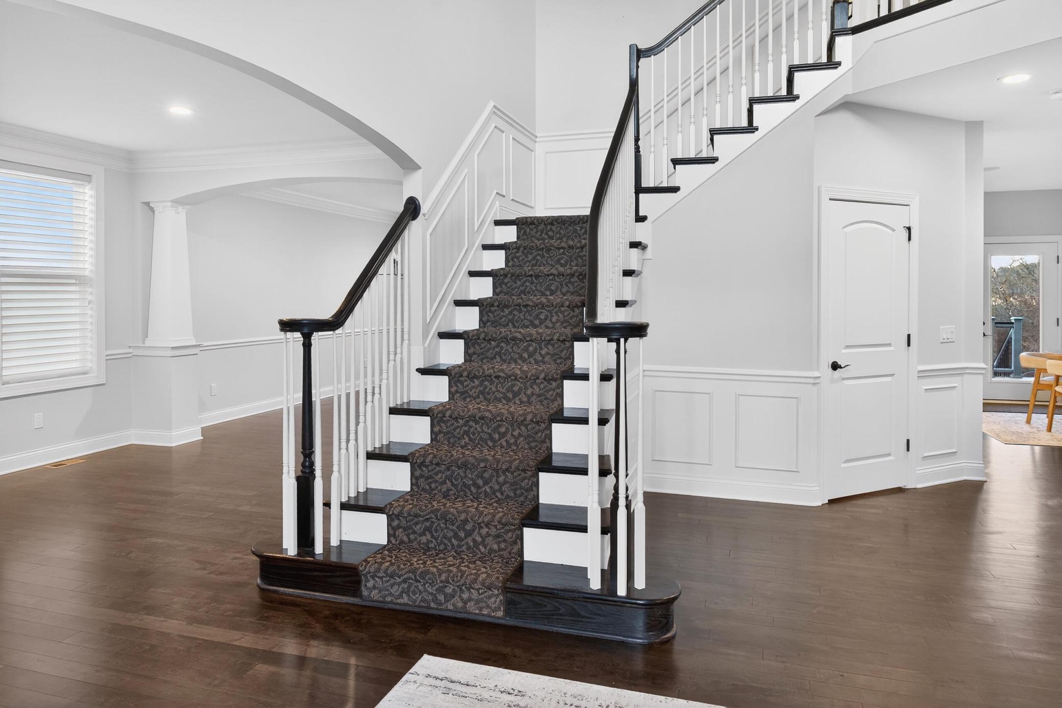 9889 Frederick Place Eden Prairie, MN 55347 - Photo 11 of 33