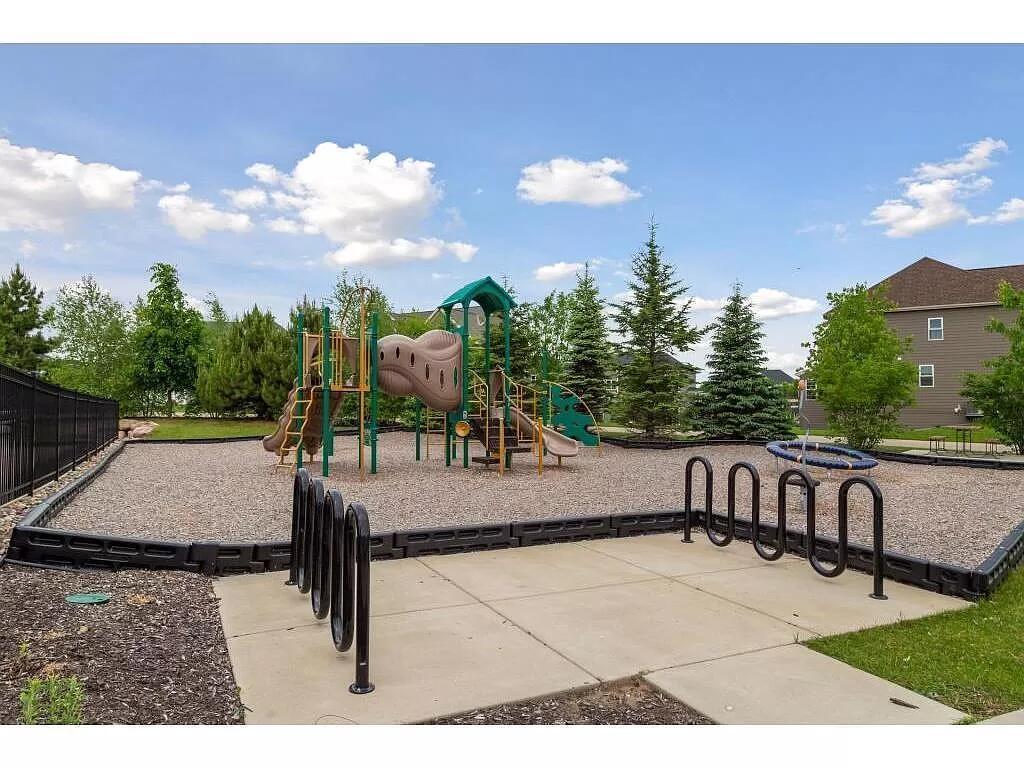 9889 Frederick Place Eden Prairie, MN 55347 - Photo 33 of 33