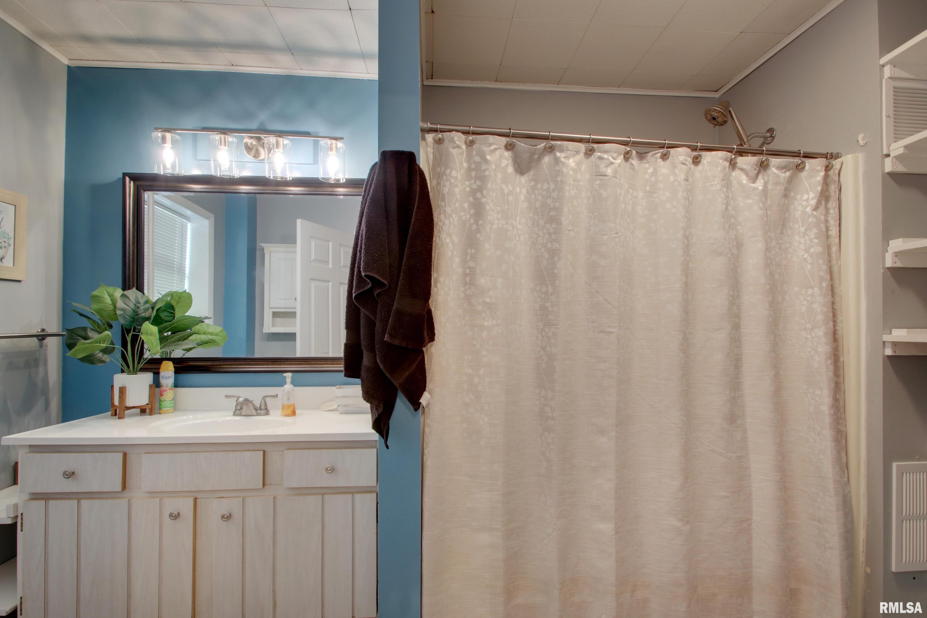 624 Monroe Street Quincy, IL 62301 - Photo 16 of 21