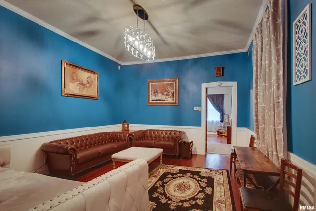 $87,500 | 624 Monroe Street, Quincy, IL 62301