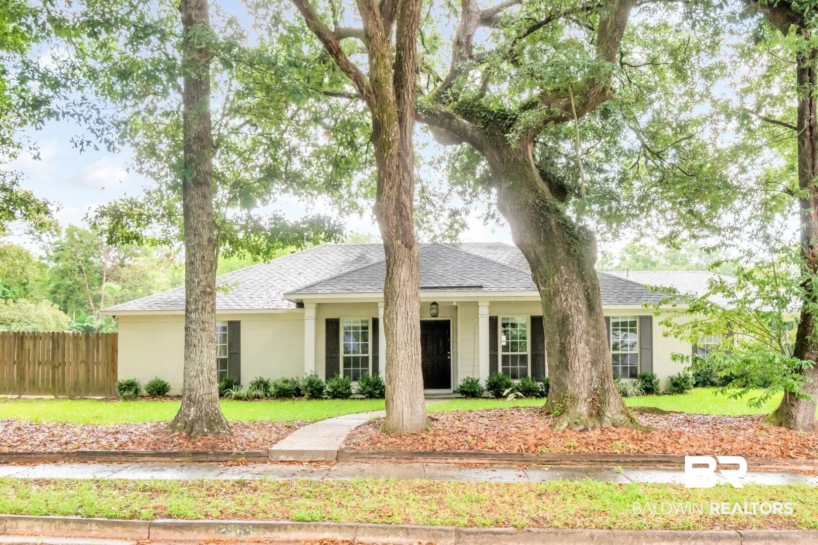 2565 Windmill Court Mobile, AL 36693 - Photo 2 of 30