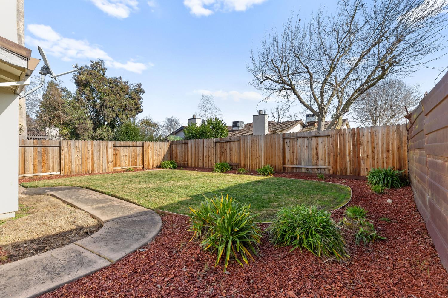 10938 Anza Way Rancho Cordova, CA 95670 - Photo 31 of 37 a view of a backyard