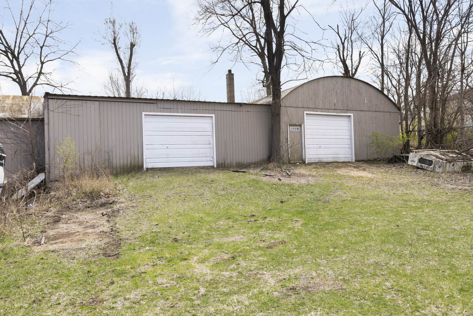 330 East Winslow Street Freeport, IL 61032 - Photo 11 of 15 a view of a backyard of the house
