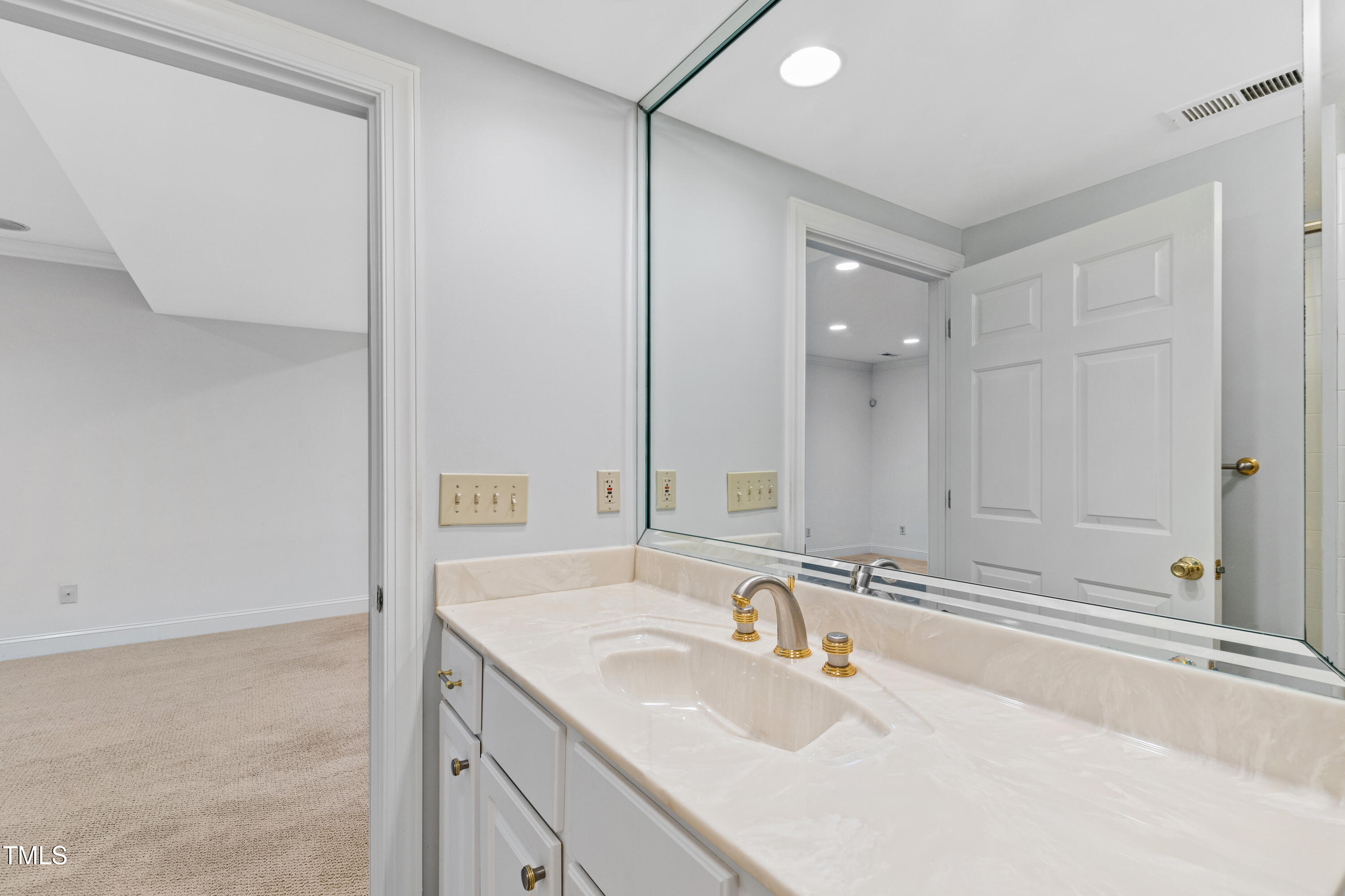 1208 Little Lake Hill Drive Raleigh, NC 27607 - Photo 35 of 42 Bathroom 7