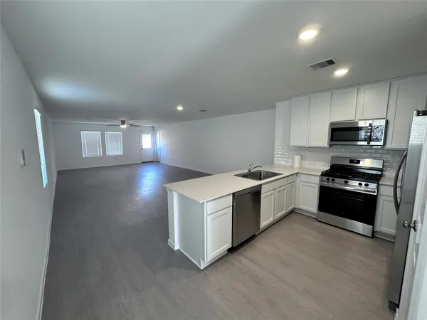 $1,895 | 20014 Palermo Shrs Drive, Hockley, TX 77447