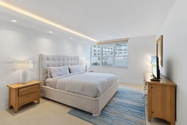 $3,250 | 100 Lincoln Road, Unit 543, Miami Beach, FL 33139