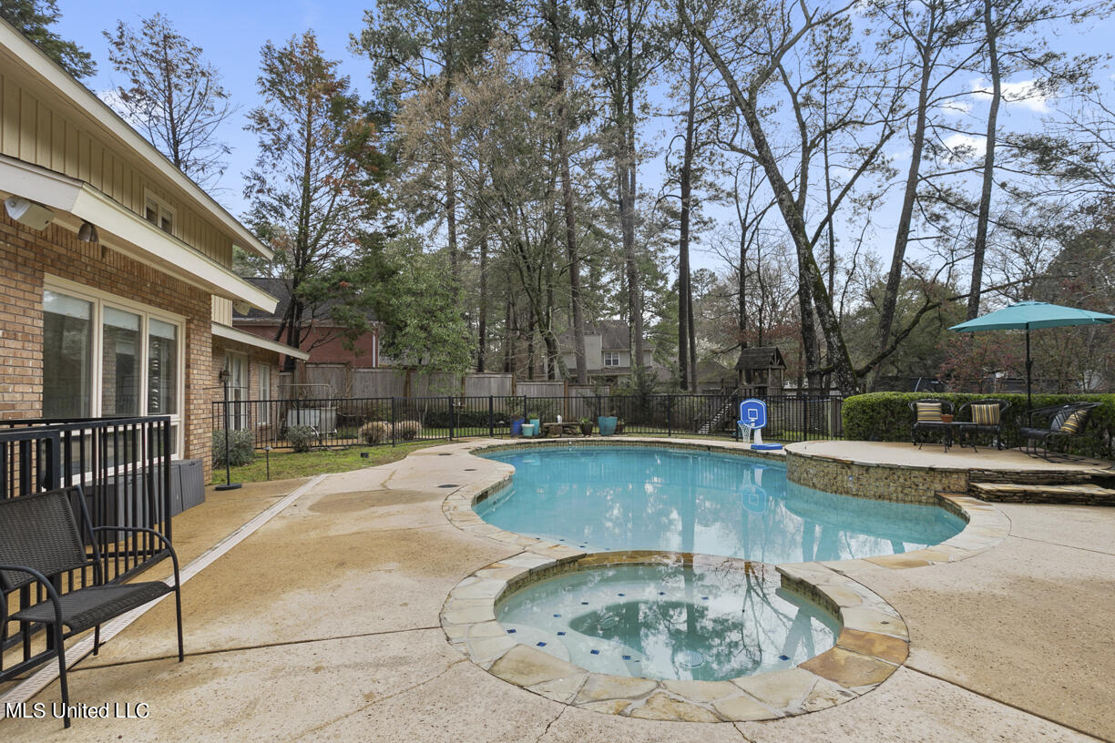 4433 Wedgewood Street Jackson, MS 39211 - Photo 30 of 34 4433 Wedgewood final-48