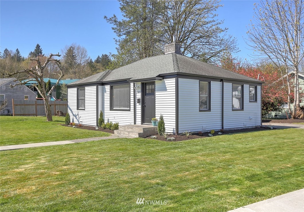 3321 Southeast 6th Street Renton, WA 98058 - Photo 1 of 18