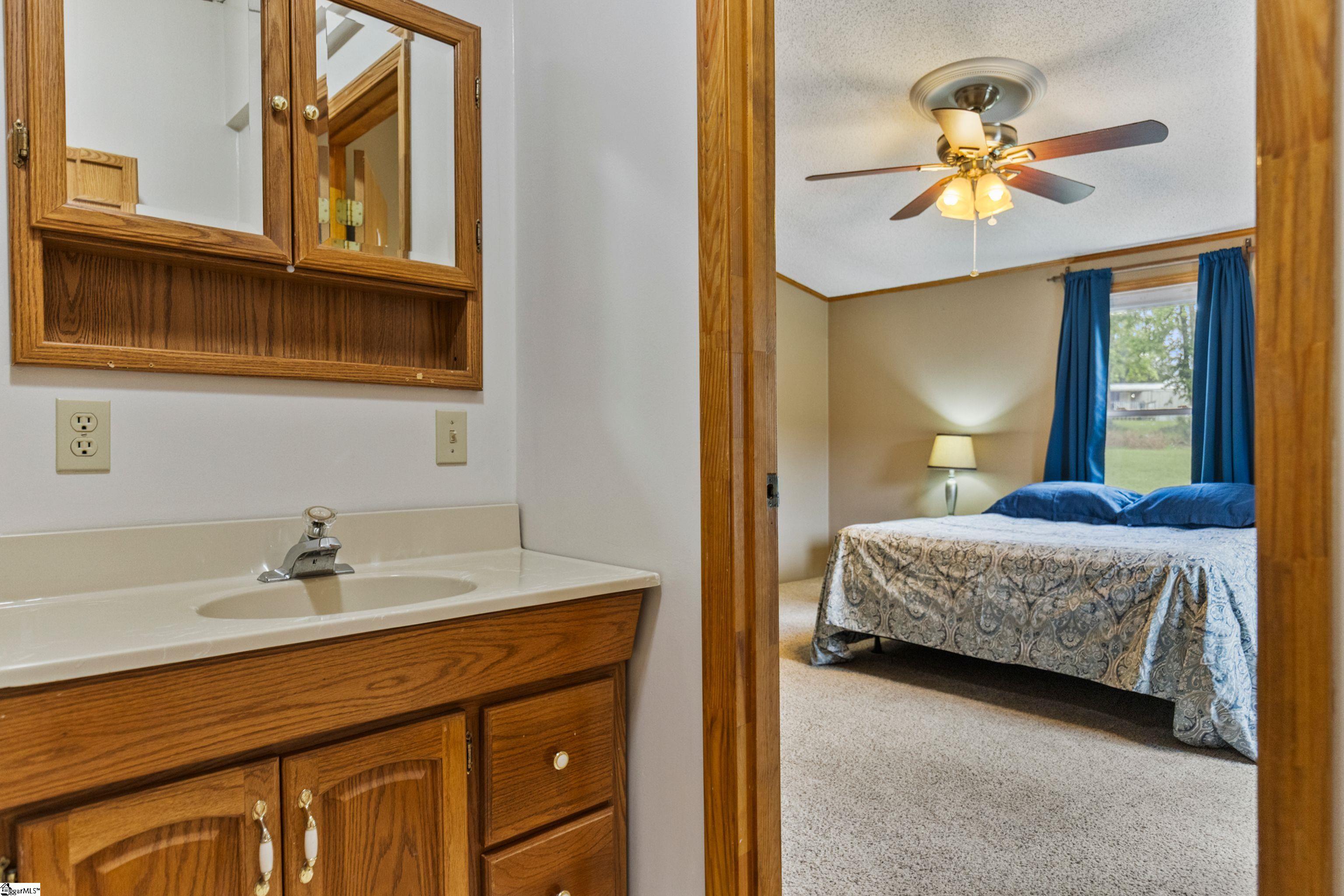 403 Georgetown Drive Liberty, SC 29657 - Photo 13 of 39 Gallery Image 13