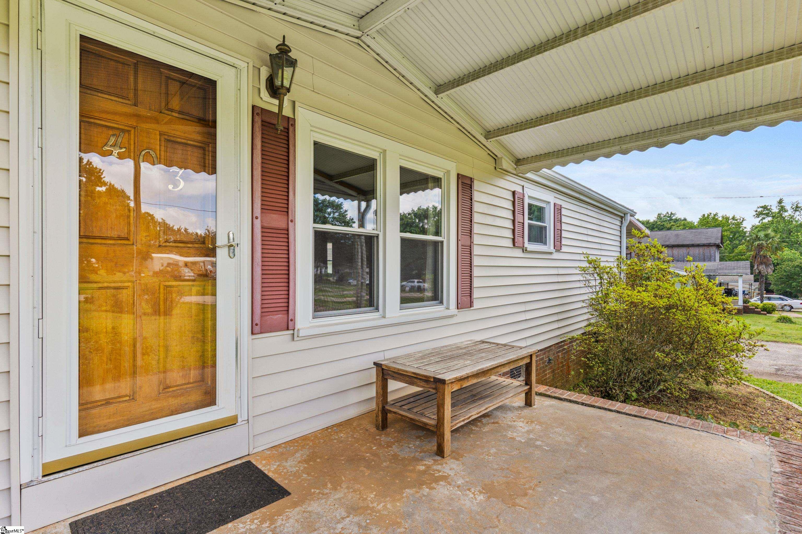 403 Georgetown Drive Liberty, SC 29657 - Photo 2 of 39 Gallery Image 2