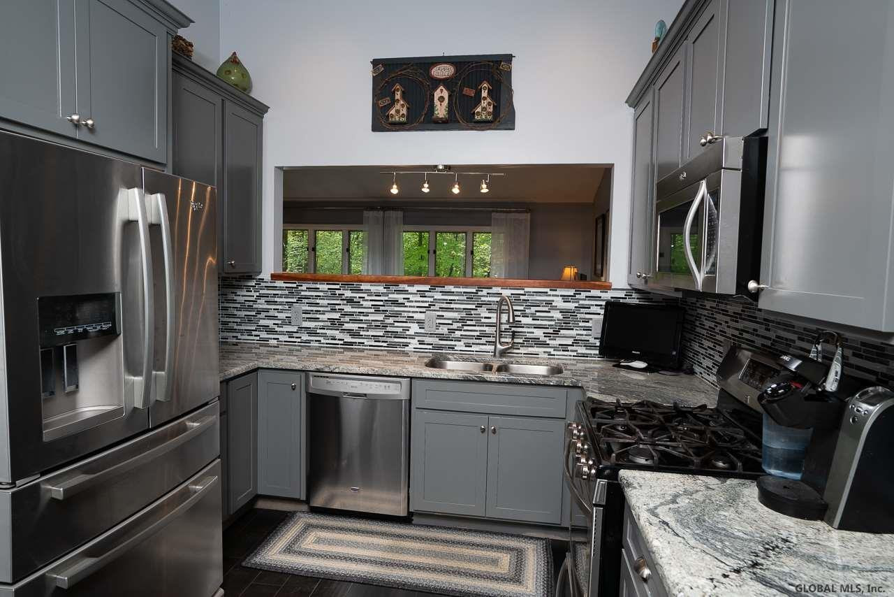 4 Heather Ridge Road Poestenkill, NY 12018 - Photo 4 of 37 Photo 4