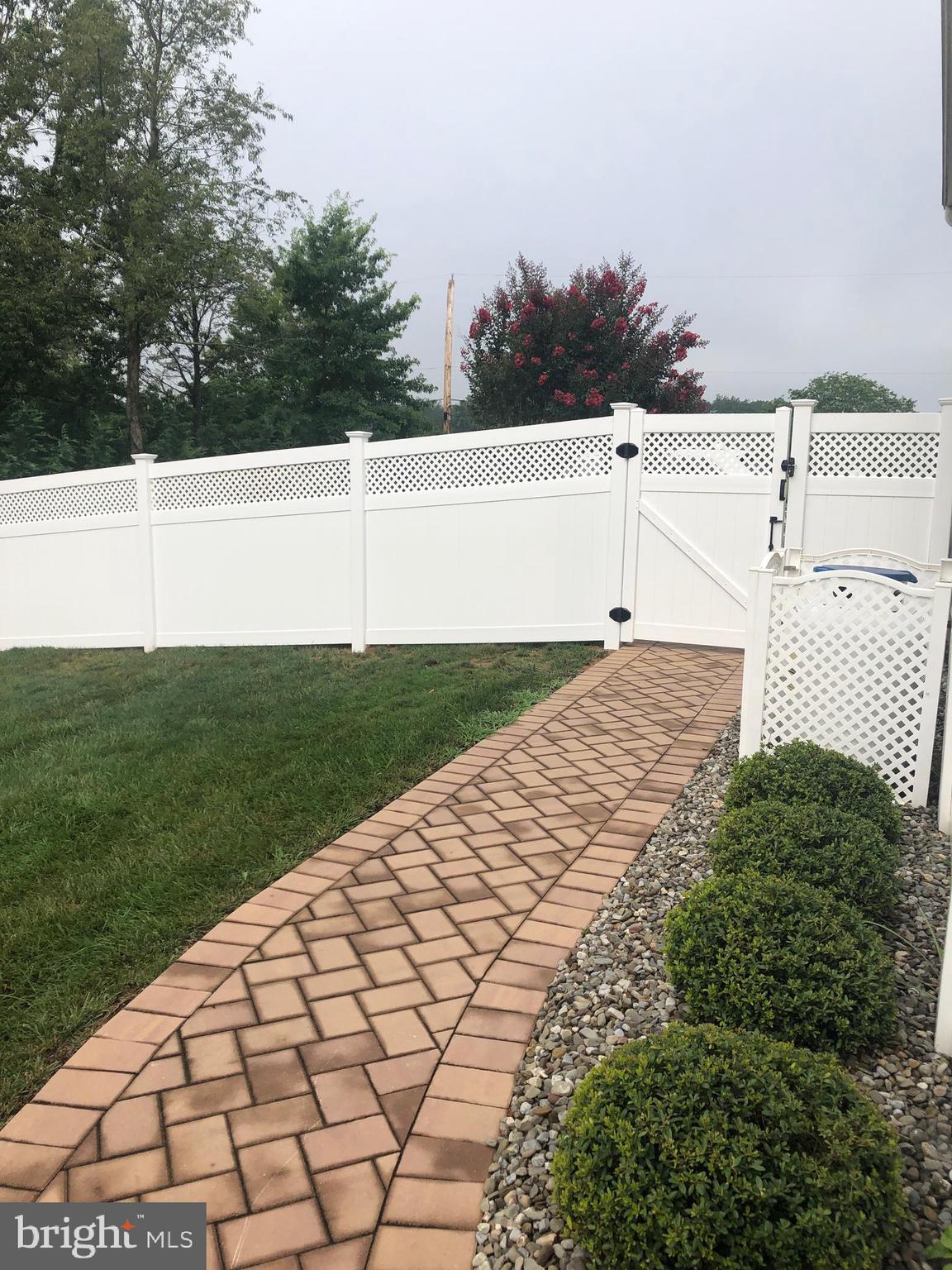 203 Holmes Mill Road Cream Ridge, NJ 08514 - Photo 51 of 58 Walkway from yard to front driveway