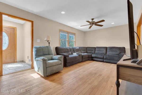 $599,900 | 35 Marlow Avenue, Brick, NJ 08724