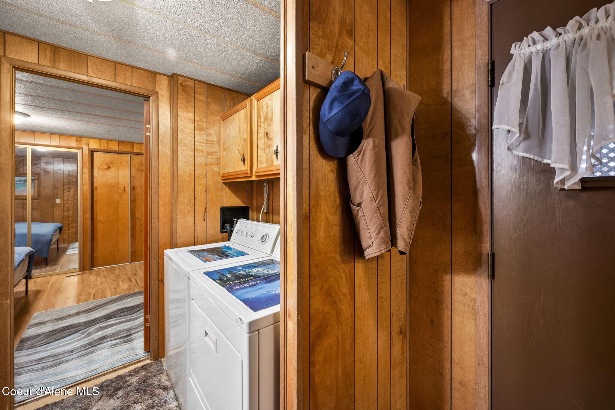 9156 North Starr Loop Hayden, ID 83835 - Photo 20 of 34 Laundry