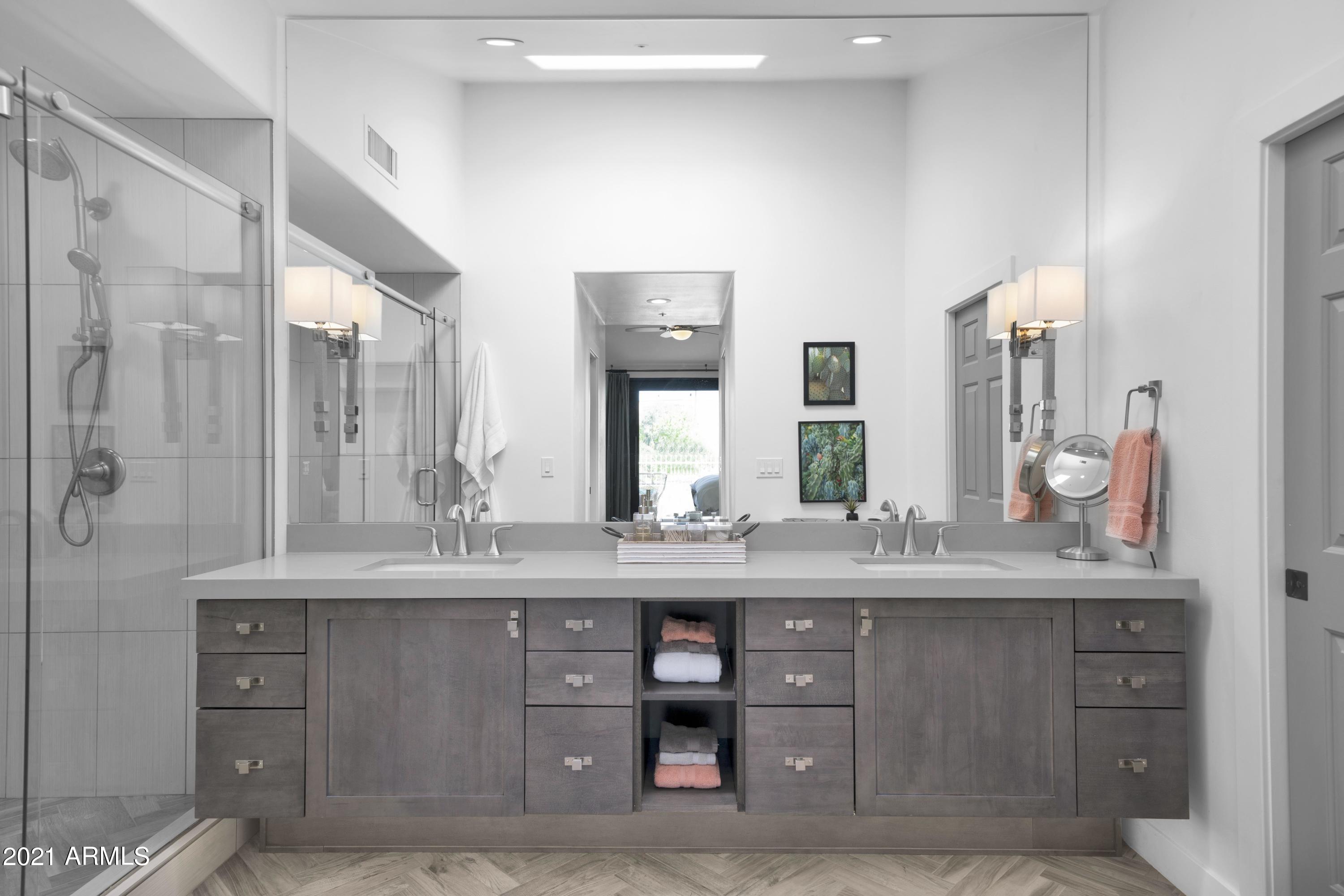 8100 East Camelback Road, Unit 21 Scottsdale, AZ 85251 - Photo 13 of 41 DSC06400