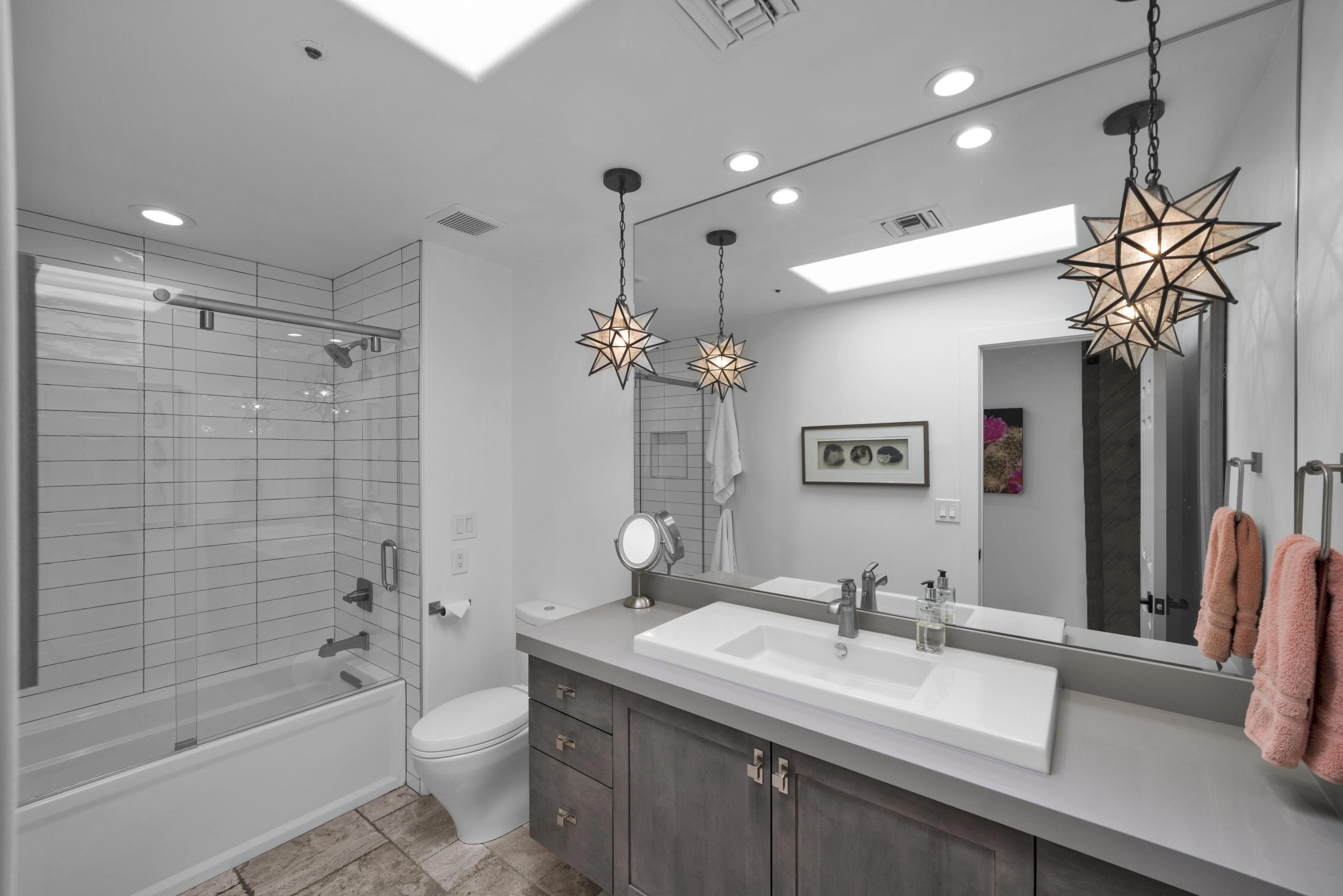 8100 East Camelback Road, Unit 21 Scottsdale, AZ 85251 - Photo 23 of 41 DSC06385