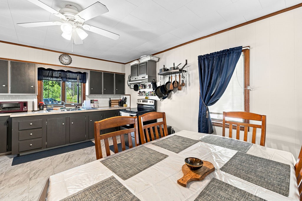 228 Main Road Tiverton, RI 02878 - Photo 18 of 34 Gallery Image 18