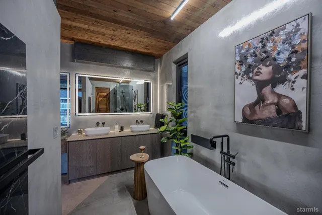 $2,896,000 | 1057 Fern Road, South Lake Tahoe, CA 96150