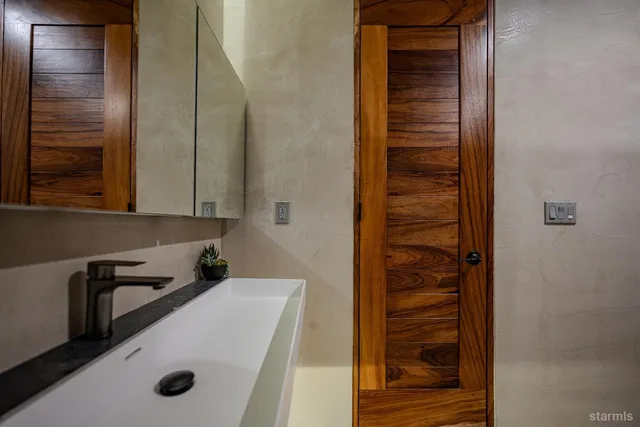 $2,896,000 | 1057 Fern Road, South Lake Tahoe, CA 96150