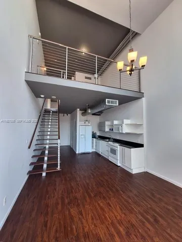 $449,900 | 690 Southwest 1st Court, Unit 2711, Miami, FL 33130