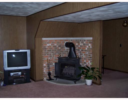 760 South Keel Ridge Road Hermitage, PA 16148 - Photo 8 of 10 Den/Family/Great Room.