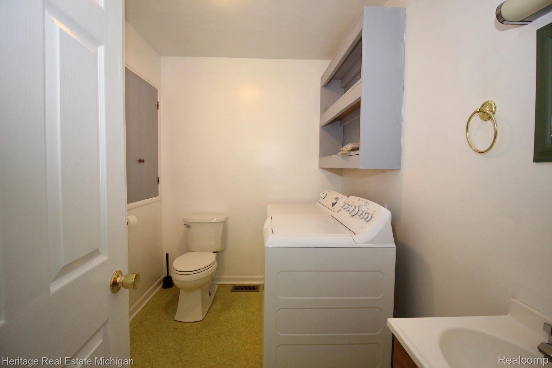 12701 Byron Road Byron, MI 48418 - Photo 24 of 54 Half bath & laundry room