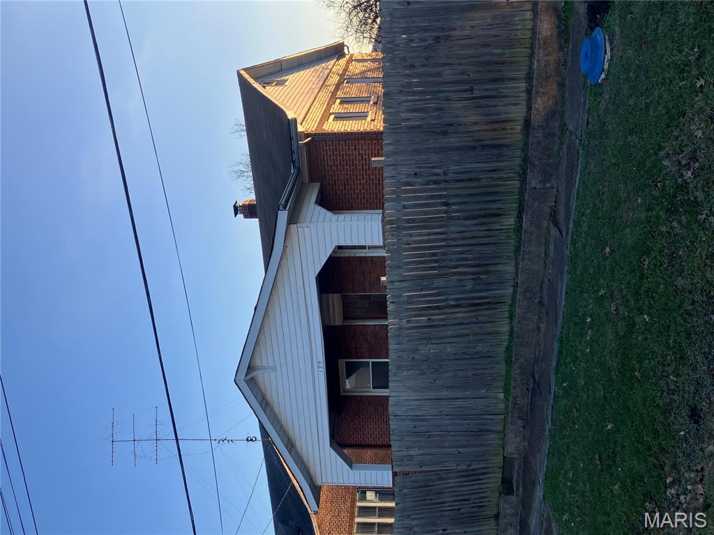 129 Oak Street Morrison, MO 65061 - Photo 2 of 18