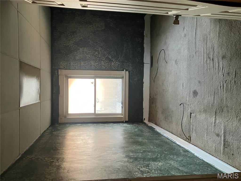 129 Oak Street Morrison, MO 65061 - Photo 9 of 18