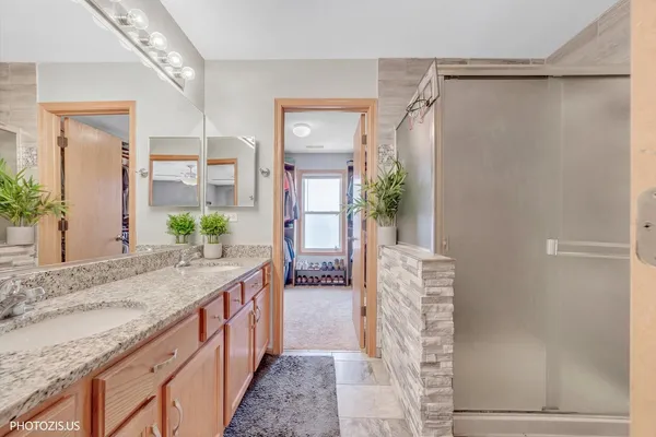 $265,000 | 634 West Jonathan Drive, Unit 2, Round Lake, IL 60073