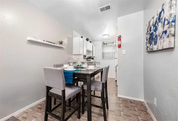 $1,110 | 4422 Weaver Road, Unit 707, Houston, TX 77016