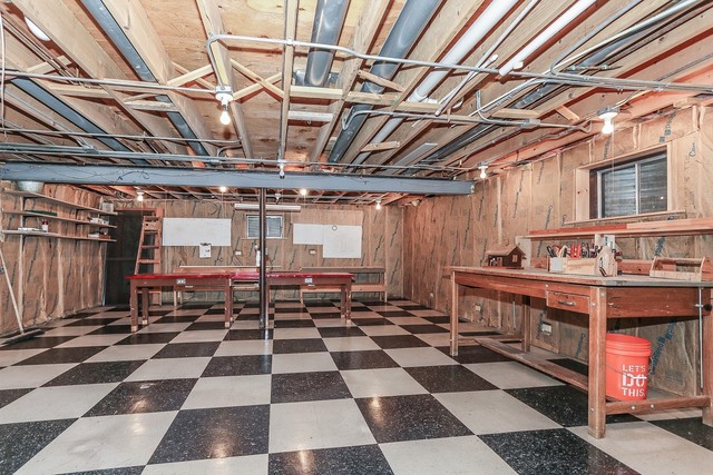 102 Wilcox Drive Bartlett, IL 60103 - Photo 25 of 30 a black and white checkered outdoor space