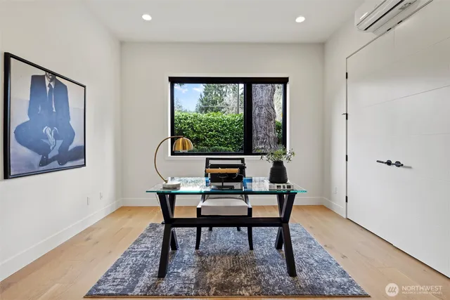 $3,895,000 | 4605 108th Avenue Northeast, Kirkland, WA 98033