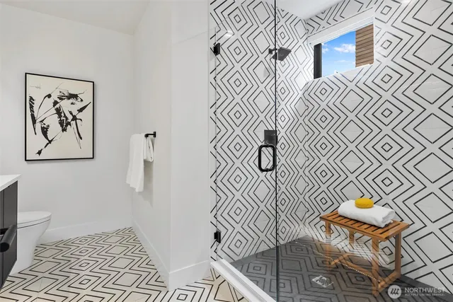 $3,895,000 | 4605 108th Avenue Northeast, Kirkland, WA 98033