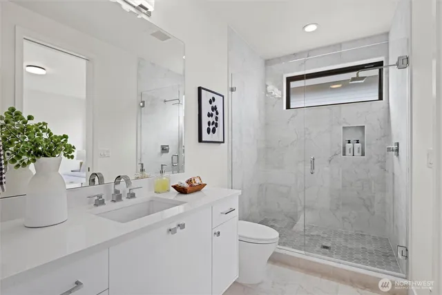 $3,895,000 | 4605 108th Avenue Northeast, Kirkland, WA 98033