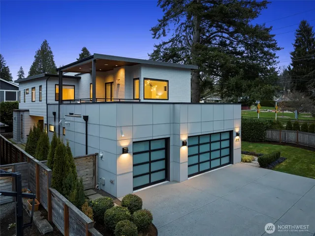 $3,895,000 | 4605 108th Avenue Northeast, Kirkland, WA 98033