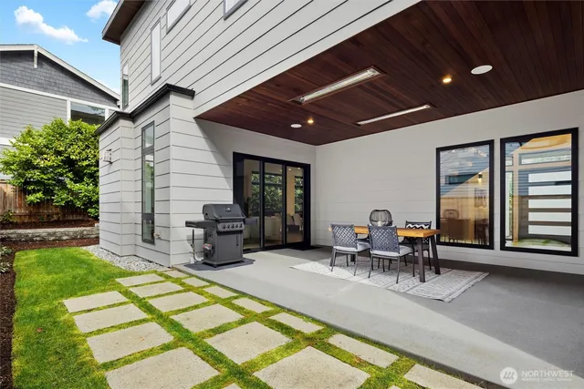 $3,895,000 | 4605 108th Avenue Northeast, Kirkland, WA 98033