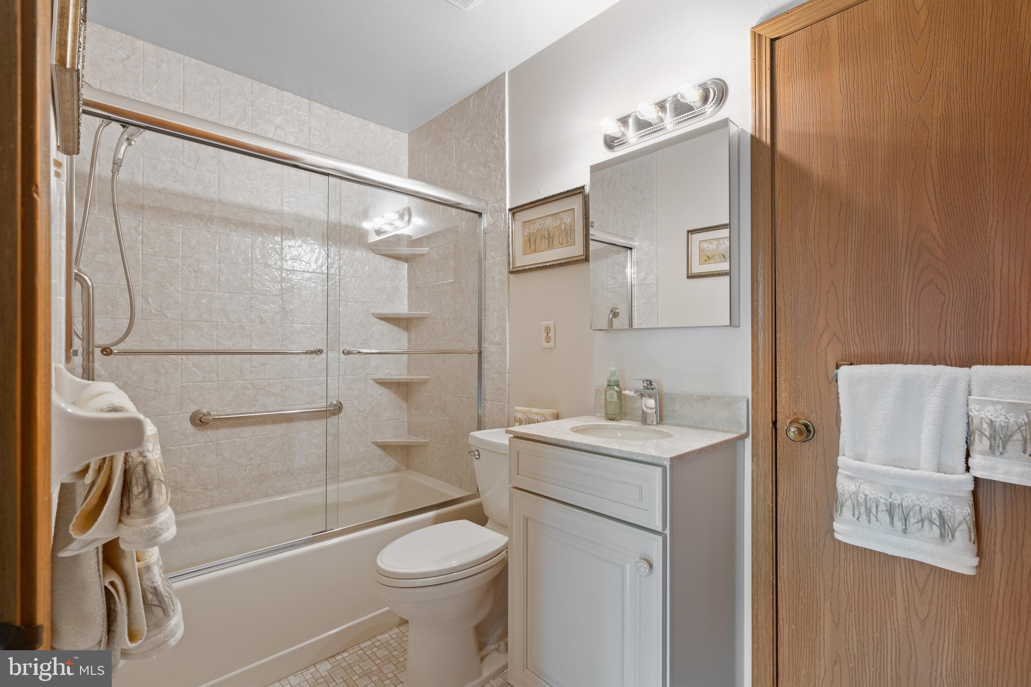 422 Valley Road Elkins Park, PA 19027 - Photo 14 of 24 Full bath