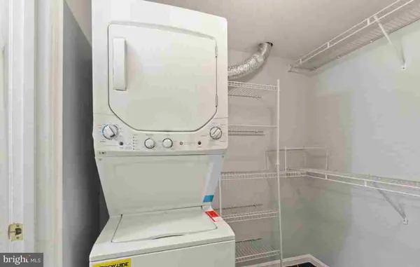 $2,300 | 122 North Bedford Street, Unit A, Arlington, VA 22201