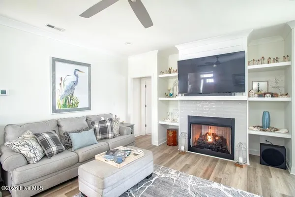 $724,000 | 402 Taylorwood Drive, Beaufort, NC 28516